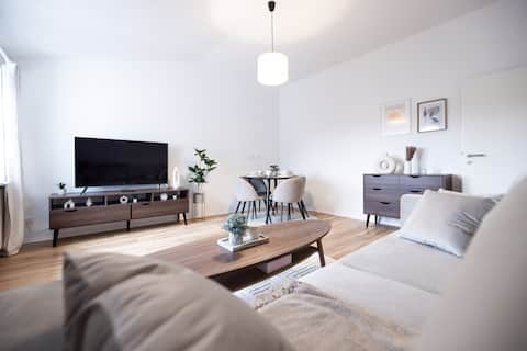 Beliebte Airbnb-Anzeige: Business Apt | Workspace & Parking | Messe DUS in Hochheide