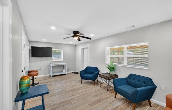 The Hidden Valley Home For Extended Stays - Augusta, GA