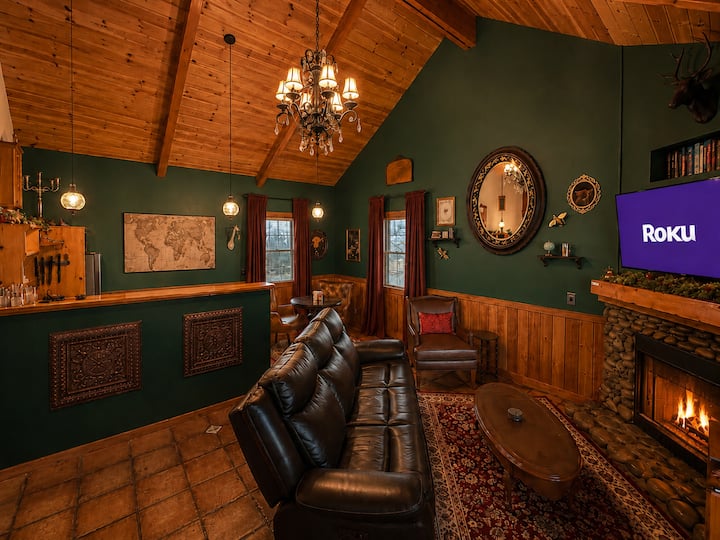 New! Velvet Pine Cottage, Lounge Setting, King Bed - Yosemite