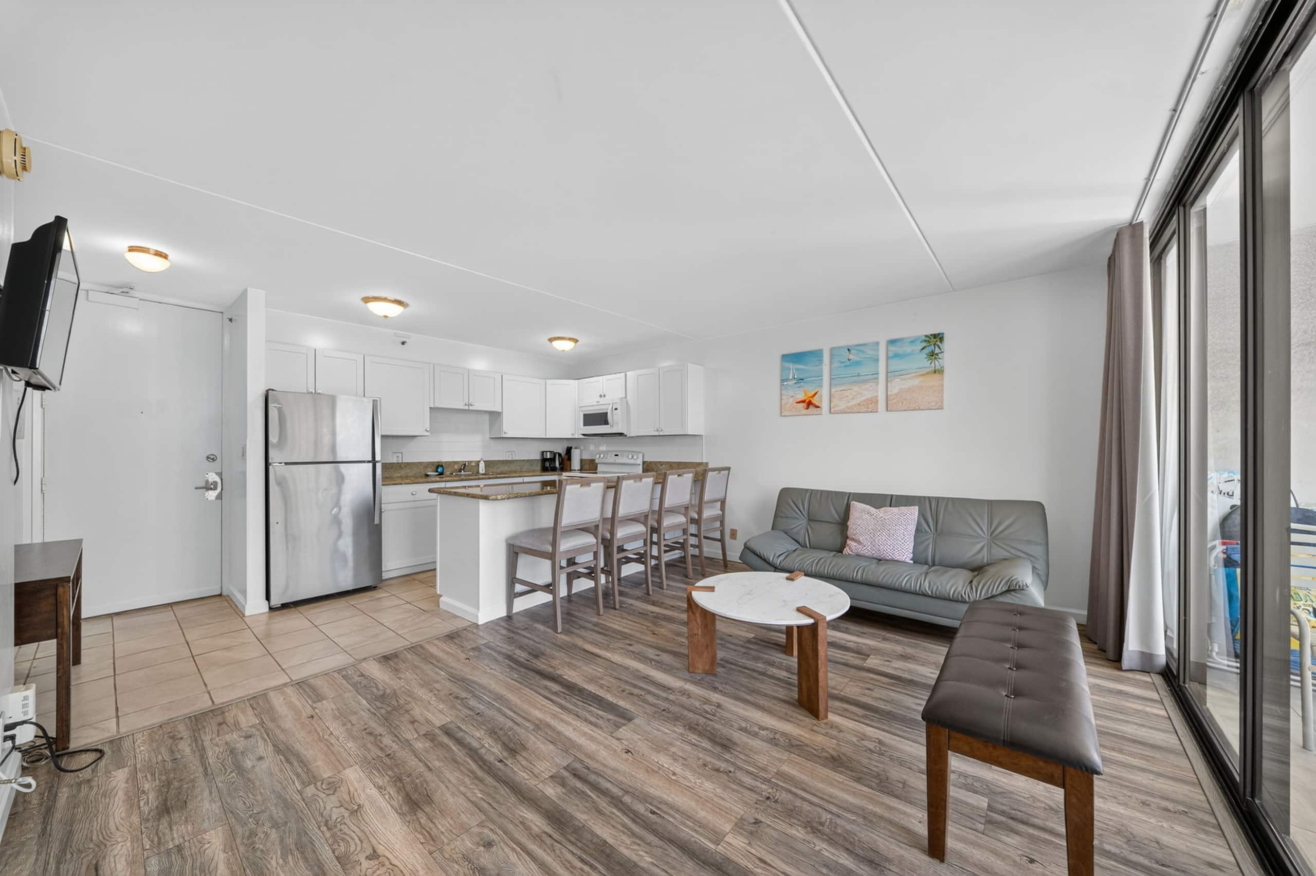 Condo in Honolulu · ★4.95 · 1 bedroom · 3 beds · 1 private bath - Image 7