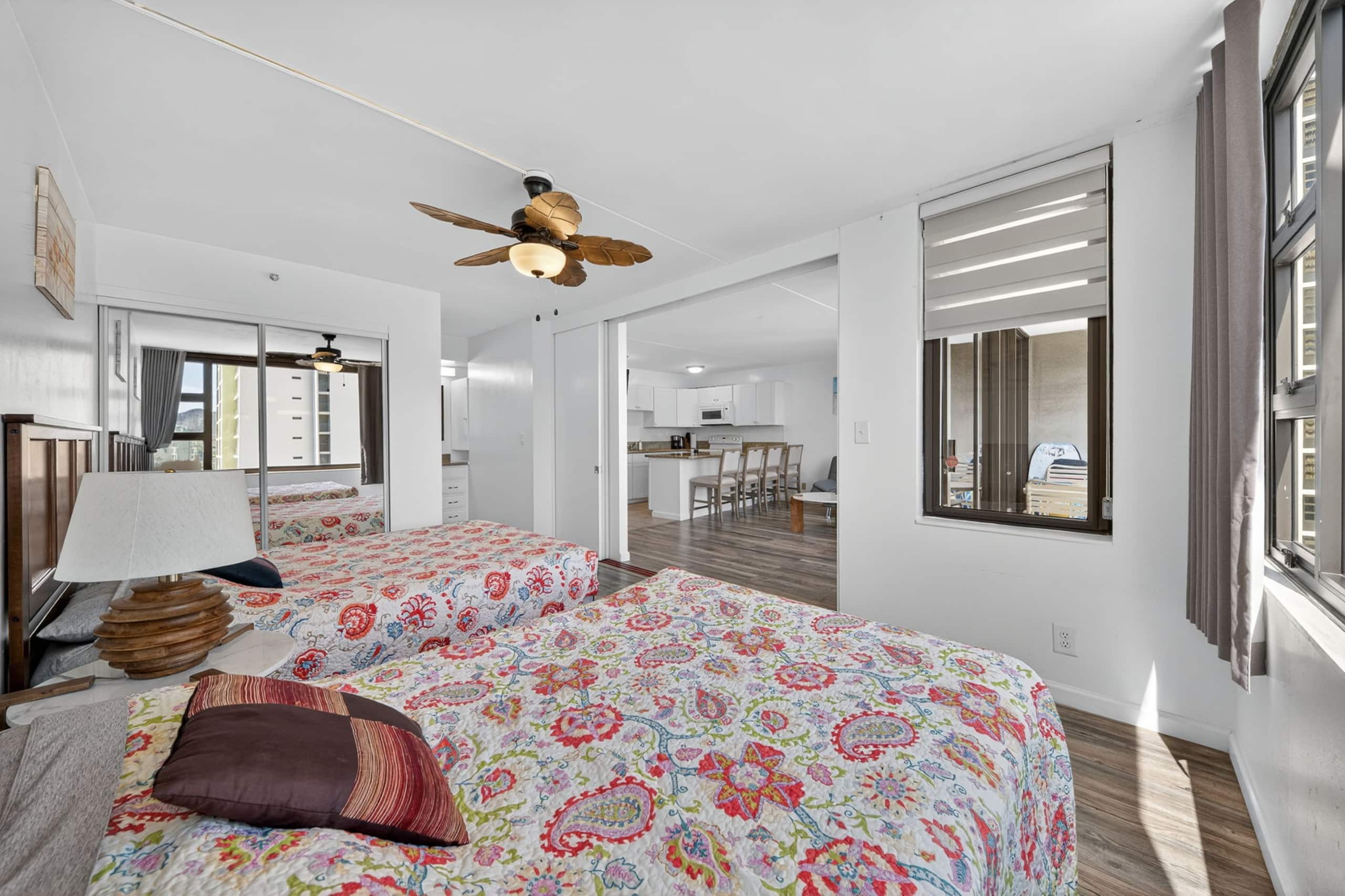 Condo in Honolulu · ★4.95 · 1 bedroom · 3 beds · 1 private bath - Image 18
