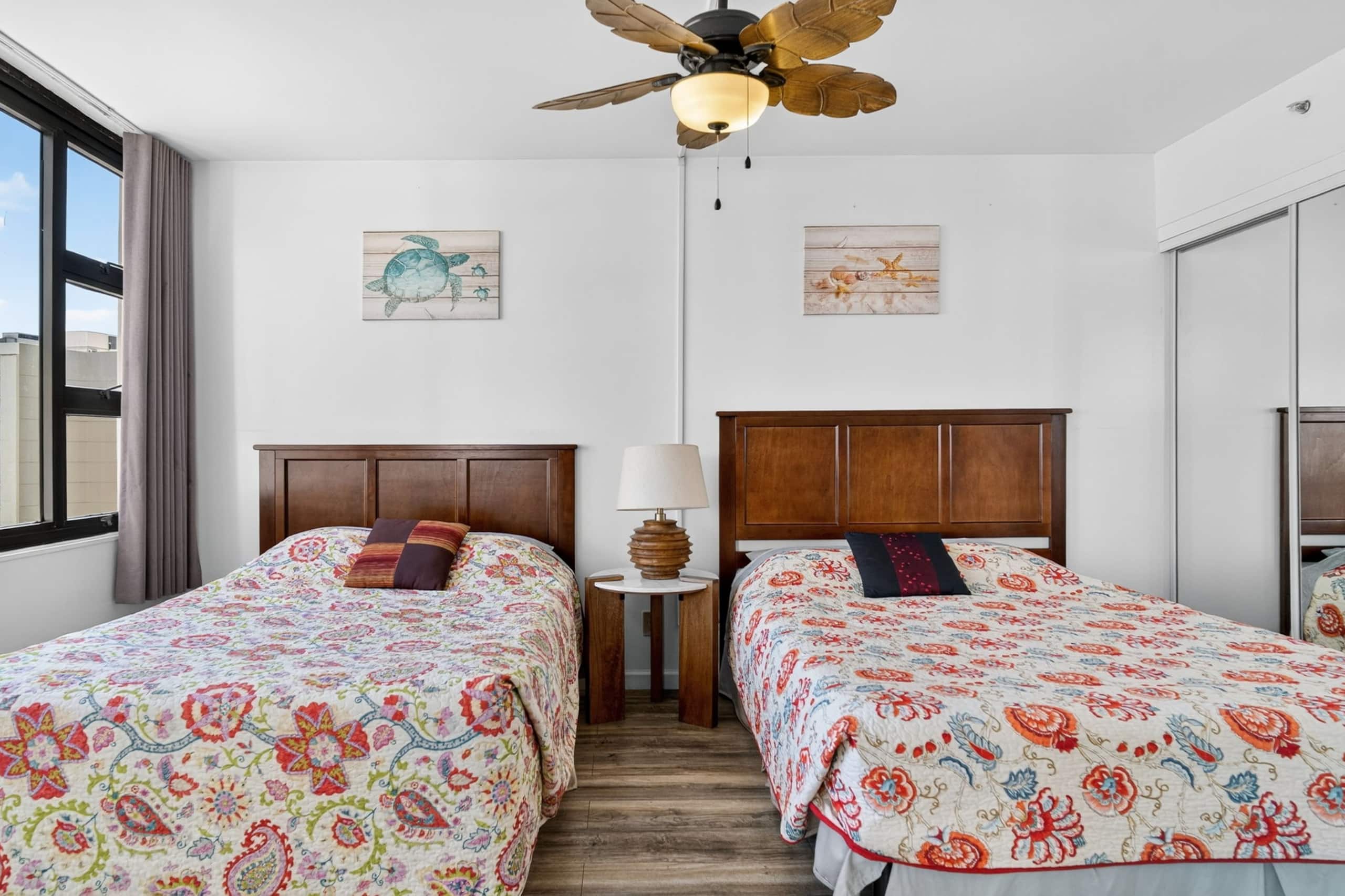 Condo in Honolulu · ★4.95 · 1 bedroom · 3 beds · 1 private bath - Image 16