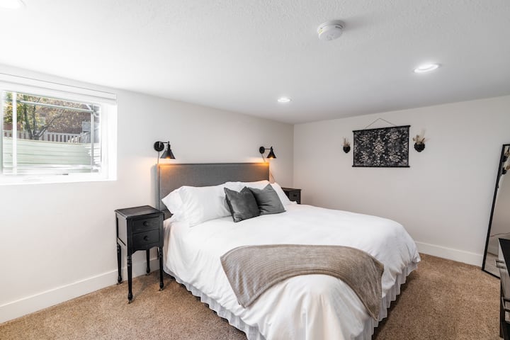 Kimya, chini ya kitanda cha mfalme.