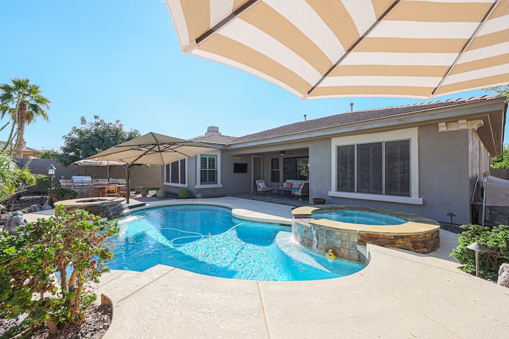 Gated Community With Private Heated Pool - グッドイヤー, AZ