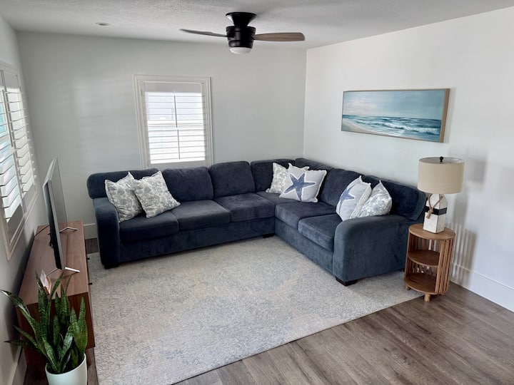 Palmy Daze | Coastal Retreat With Pool & Tiki Hut - Fort Pierce, FL