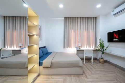Fully furnished studio apartment near the airport