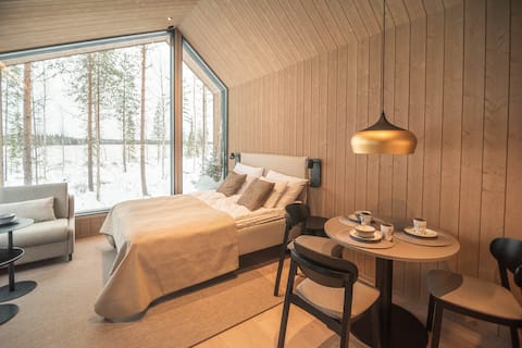 Cabin in the heart of Lapland’s wilderness