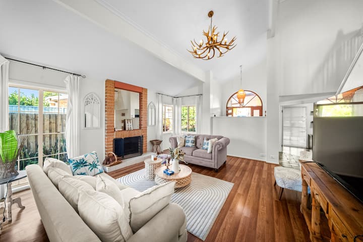 Luxe Escape | Modern Family Home W/ac Wifi Carport - Brisbane