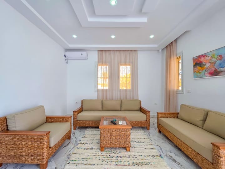 Villa Luxe Avec Piscine Privée – Proche Lagune - Tunisia