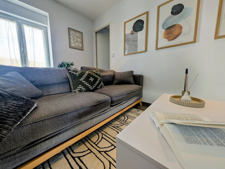 Appartement Moderne En Centre-ville Avec Clim - Cosne-Cours-sur-Loire