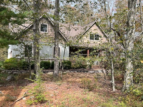 Beautiful Poconos Retreat