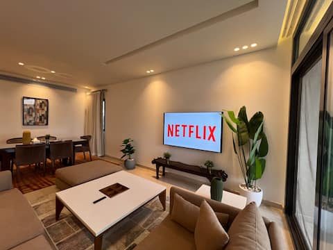 Homey Relaxing 2BR Eastown •Walk to Cafés & Dining