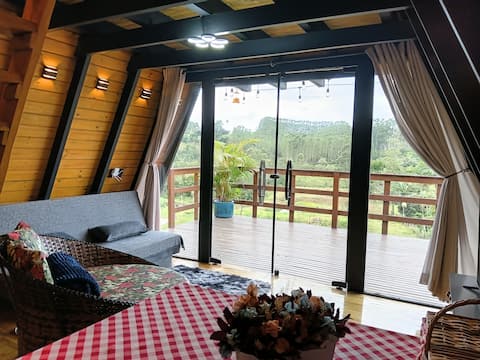 Successful Airbnb property: Ruby Chalet in Imaruí