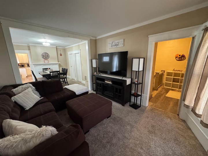 Cozy Upper Apartment - Buffalo, NY