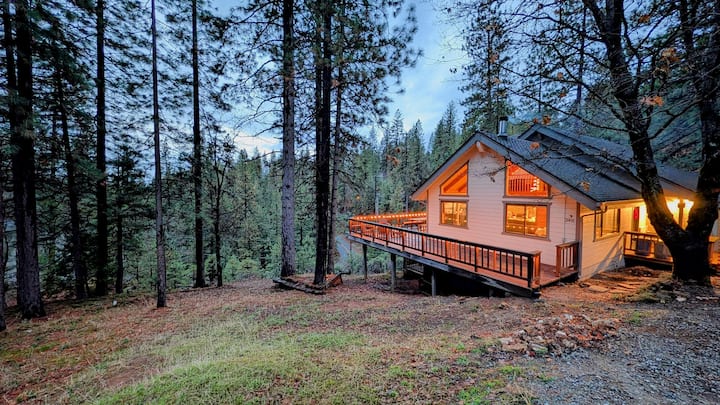 Beautiful Blue Lake Springs 3-bed Chalet - Arnold, CA