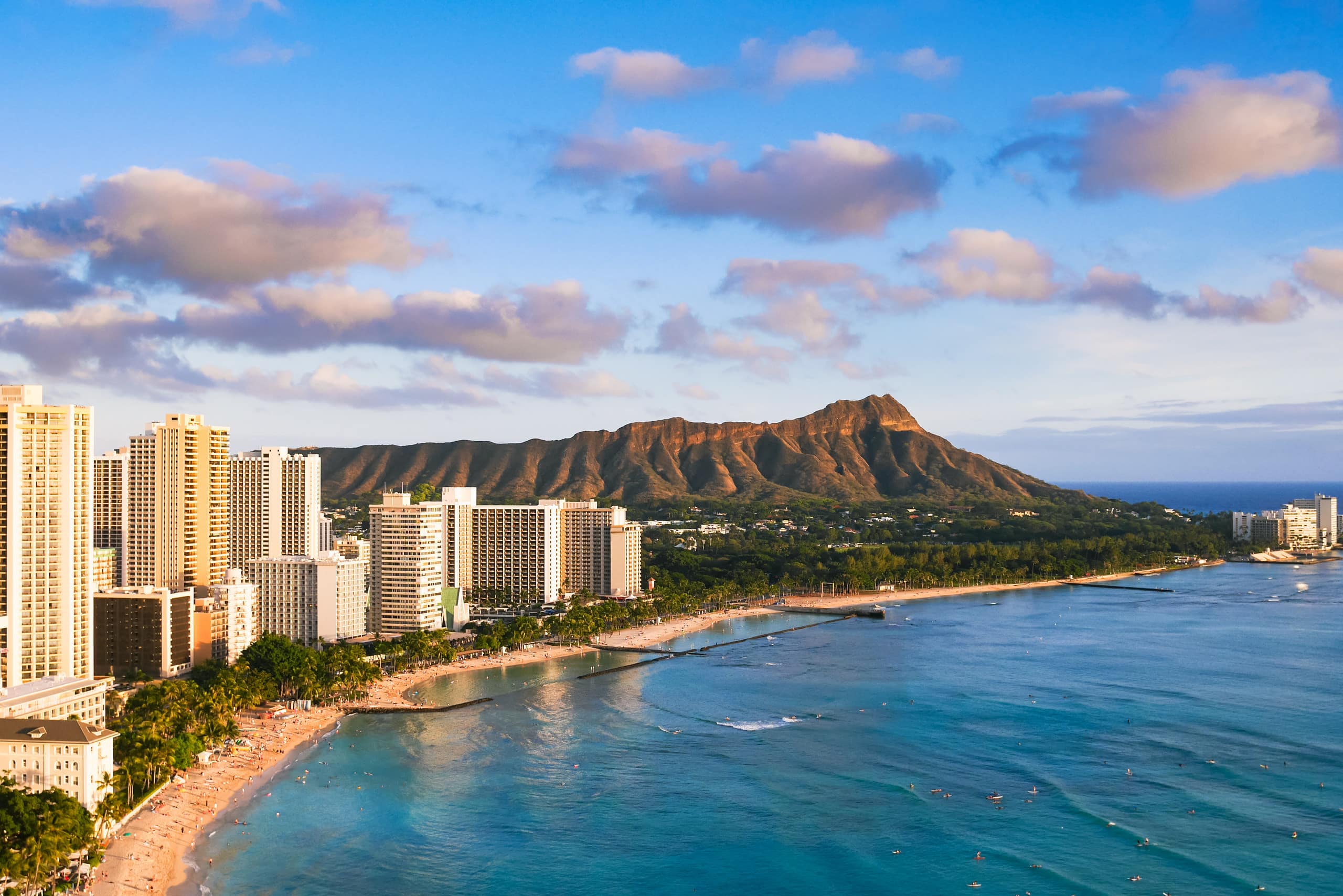 Condo in Honolulu · ★4.94 · 2 bedrooms · 4 beds · 2 private baths - Image 58