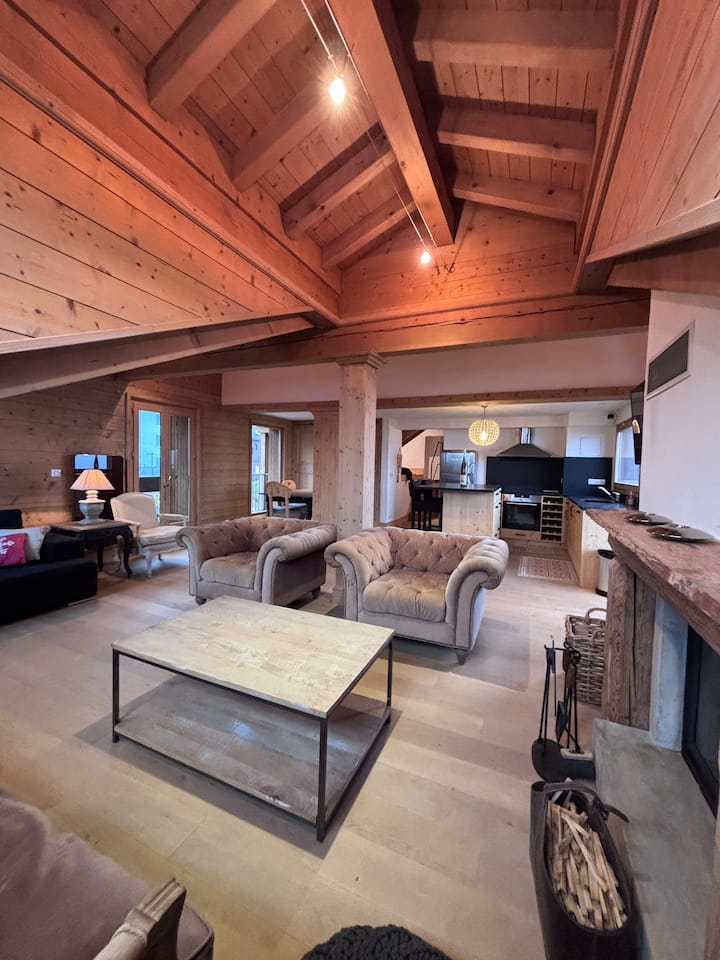 Duplex De Charme à Courchevel Le Praz, 4 Chambres. - Courchevel