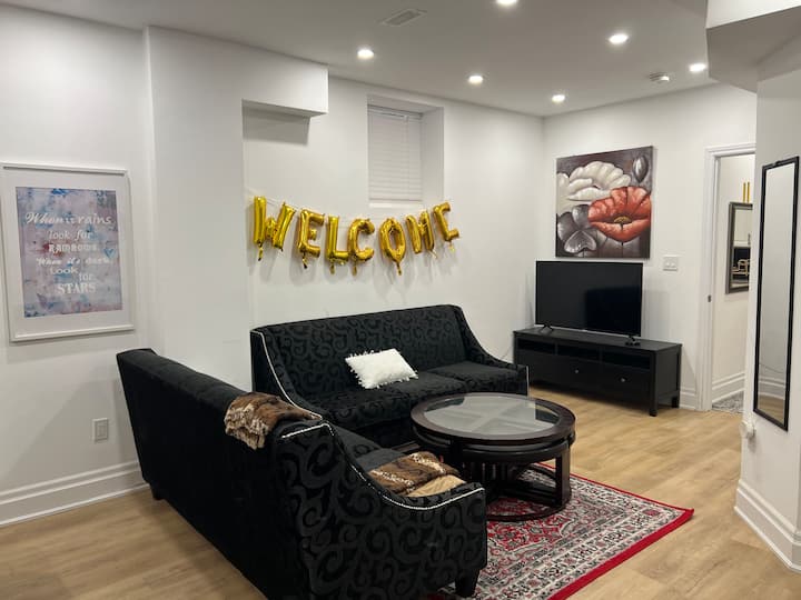 Private Apartment In North Oakville Close To Hwy - Oakville
