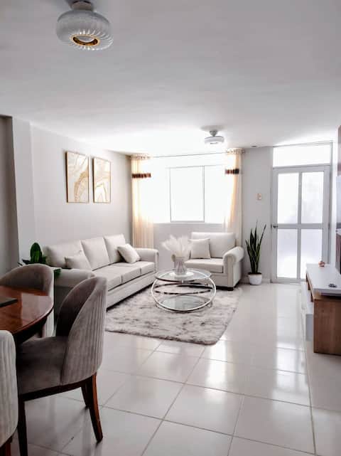 Top Airbnb: Cozy and homey 3-bedroom apartment in San José