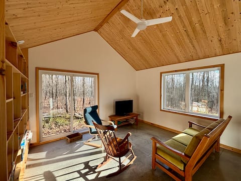 Top Airbnb: Studio in the heart of the Lanaudois forest in D'autray