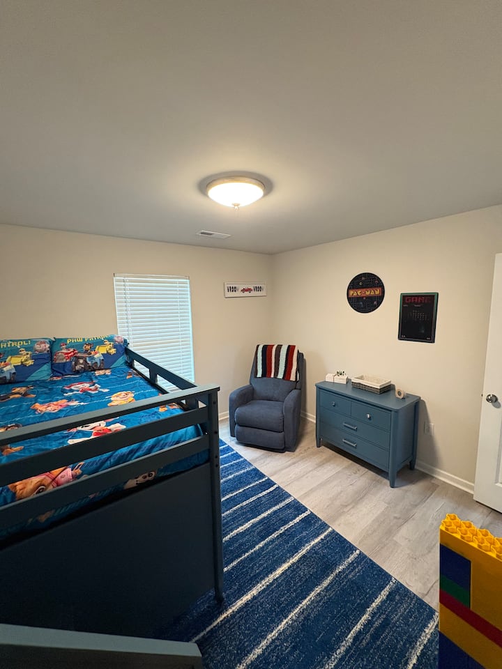 საძინებელი 1