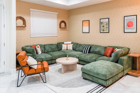 Top Airbnb: 3BR Disney Family Home | King Beds, Game Room & EV in Santa Ana