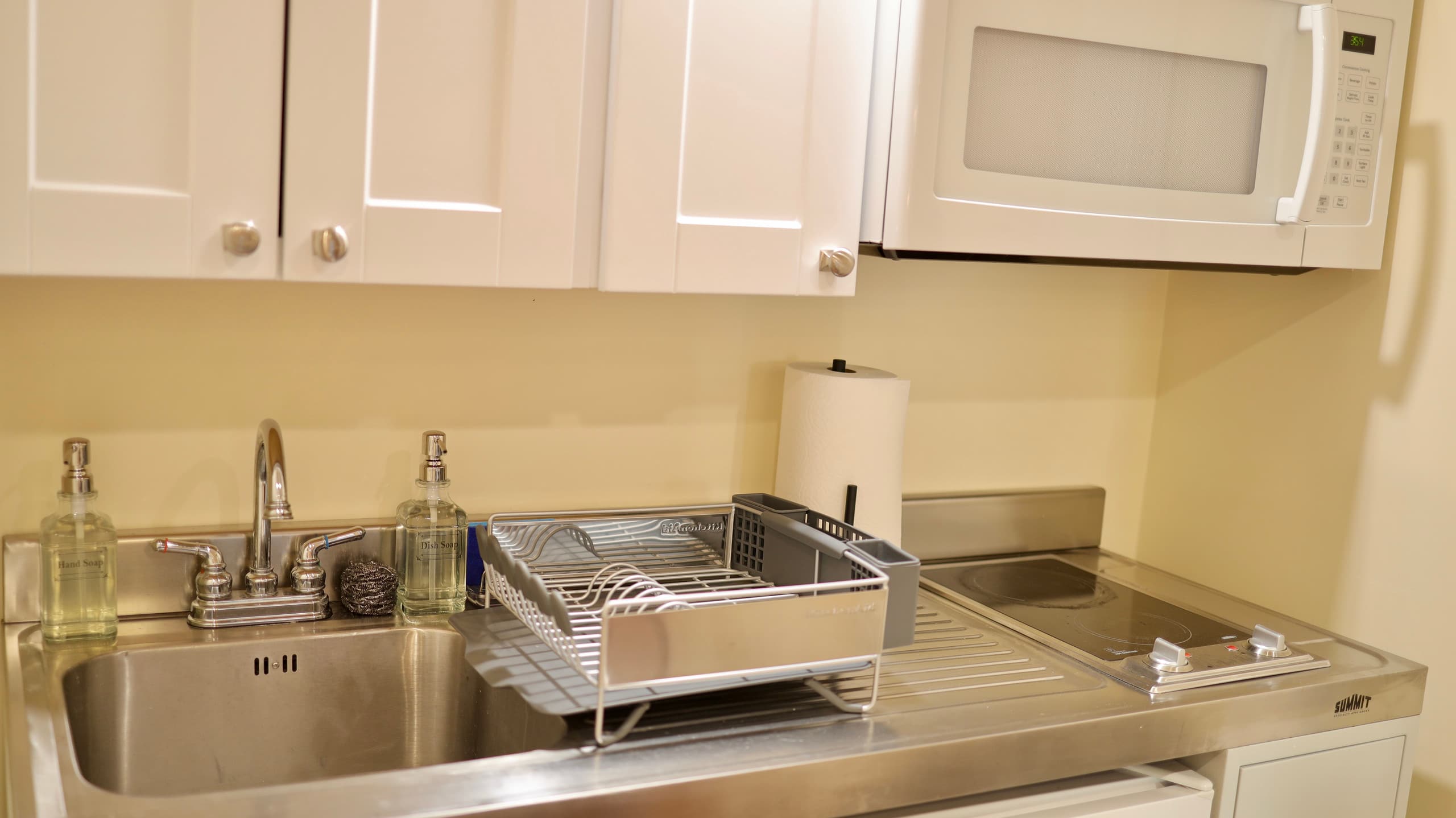 Home in San Francisco · ★4.7 · Studio · 2 beds · 1 bath - Image 9