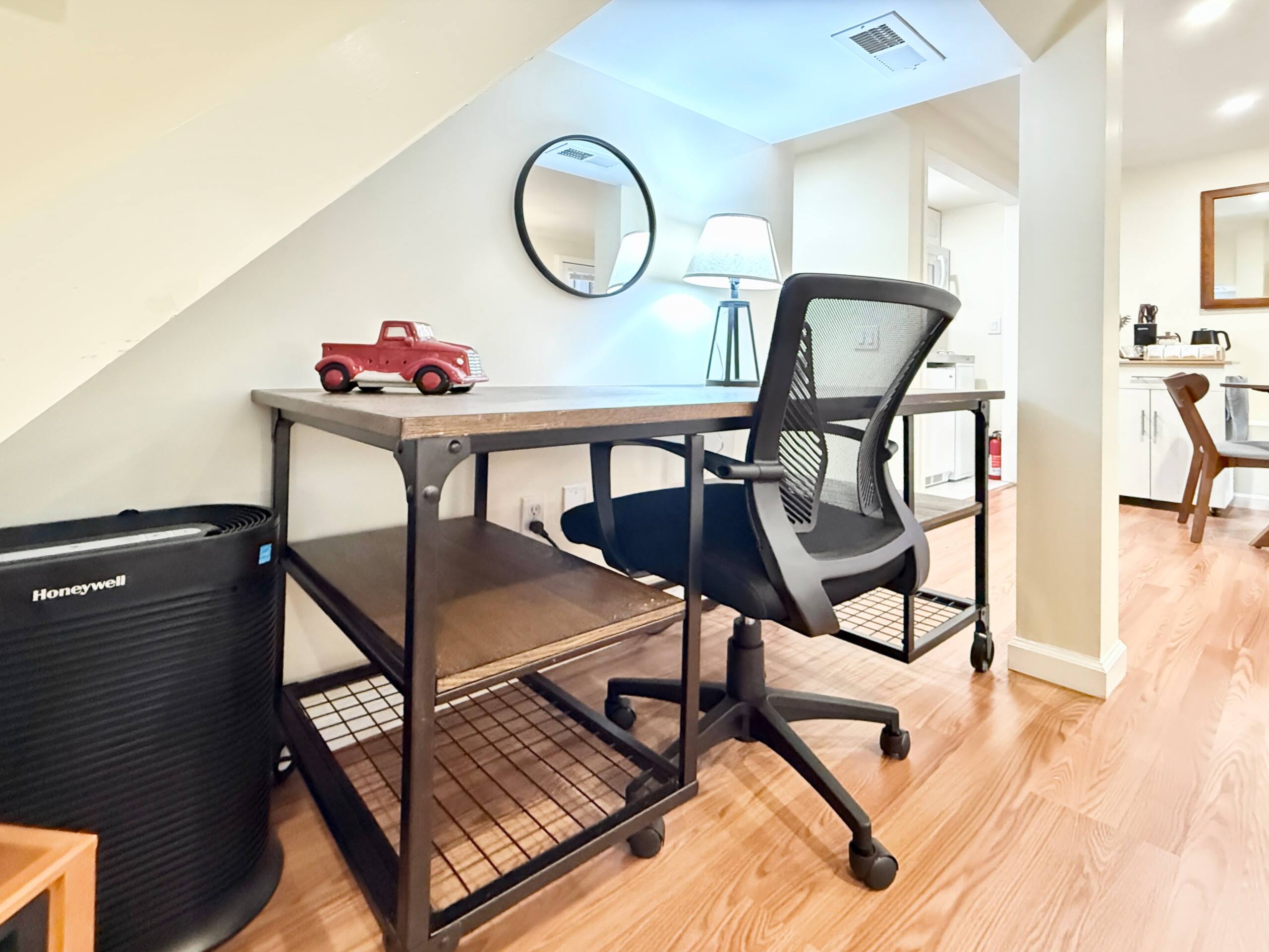 Home in San Francisco · ★4.7 · Studio · 2 beds · 1 bath - Image 24
