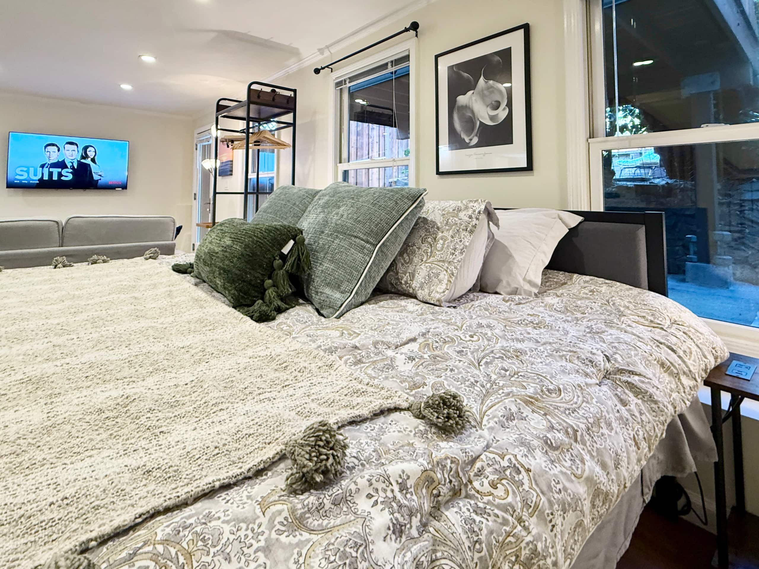 Home in San Francisco · ★4.7 · Studio · 2 beds · 1 bath - Image 43