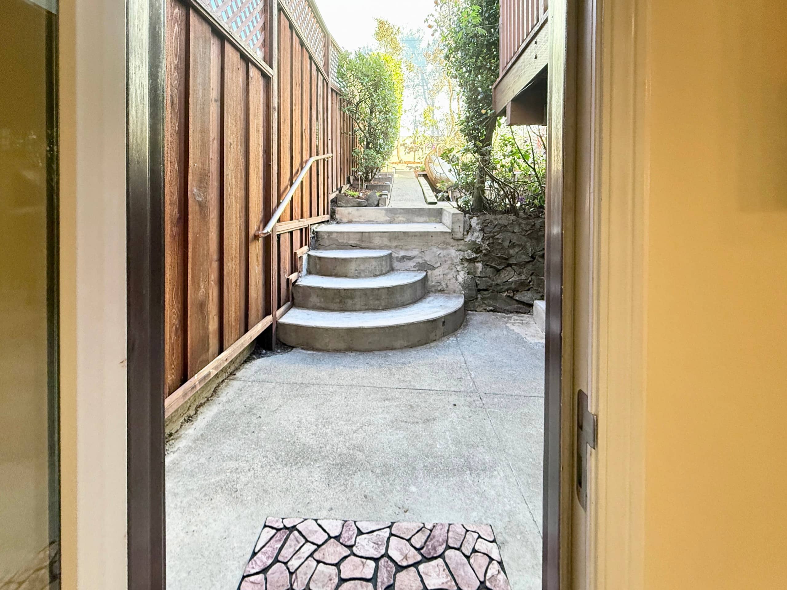 Home in San Francisco · ★4.7 · Studio · 2 beds · 1 bath - Image 40
