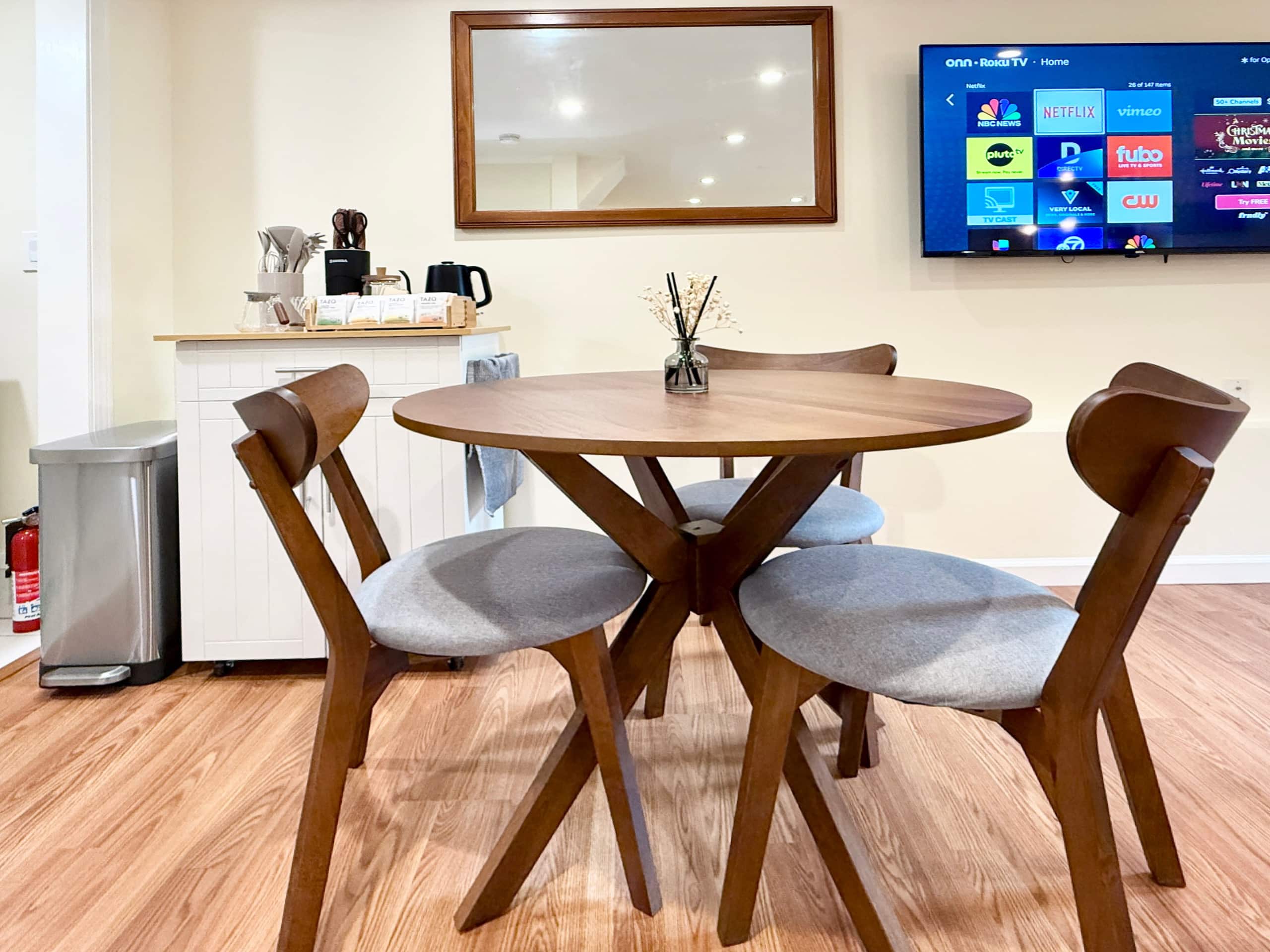 Home in San Francisco · ★4.7 · Studio · 2 beds · 1 bath - Image 13