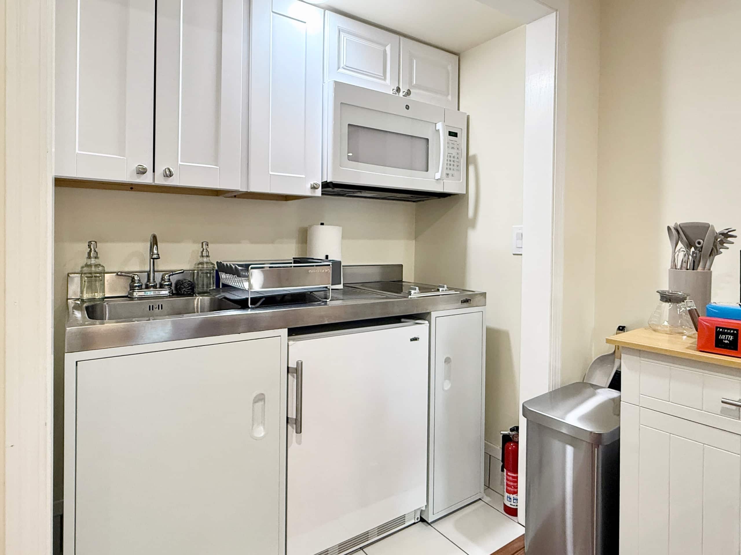 Home in San Francisco · ★4.7 · Studio · 2 beds · 1 bath - Image 7