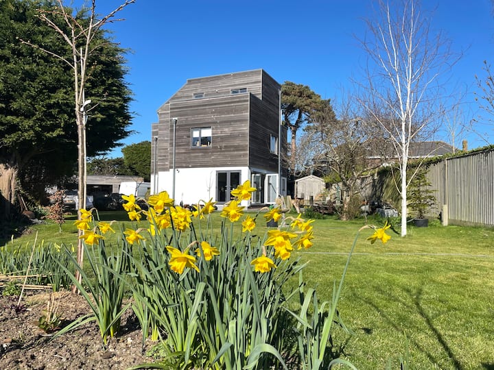 Family Home With Sea Views - Hayling Island
