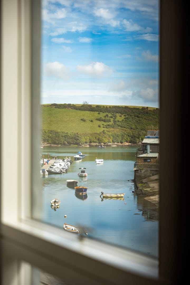 Beachstone  Stylish Creekside Luxury Home - Salcombe