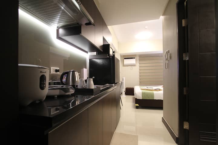 Aurora Escalades Cubao Studio Kingbed Pool Parking - Kuba