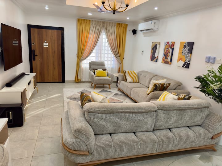 2 Bedrooms, Airport, Backup Power, Unlimited Wifi - Accra