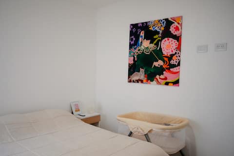 Family-friendly apartment, ideal for couples, with crib, pet-friendly
