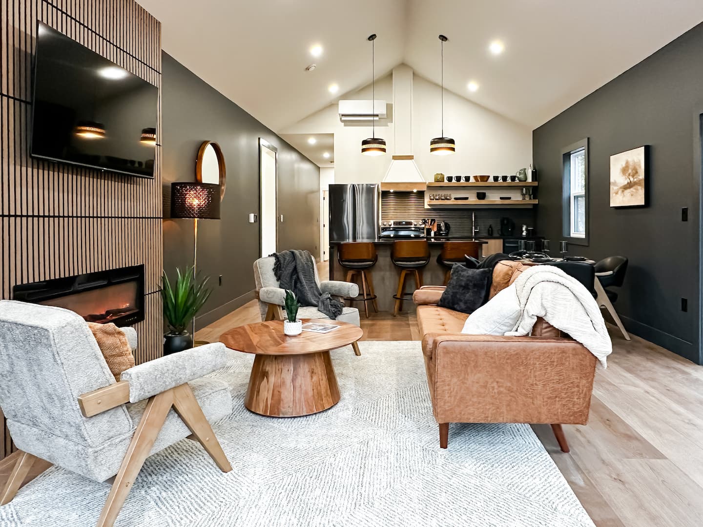 Natvind Retreat — living room