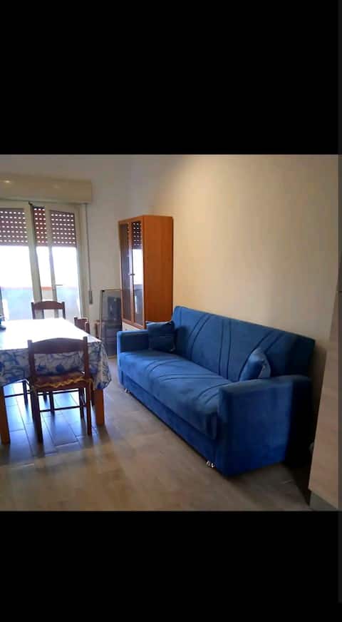 Top Airbnb: Enzo's beach house a Augusta