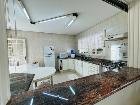 Imóvel de sucesso: Peaceful retreat, accommodation and leisure included. em São Pedro