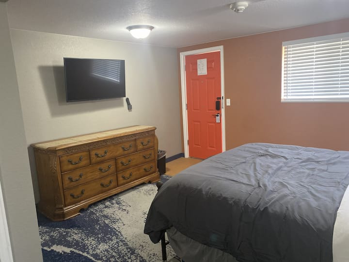 Duplex Cabin Room With A Fresh Makeover! - Lyons, CO