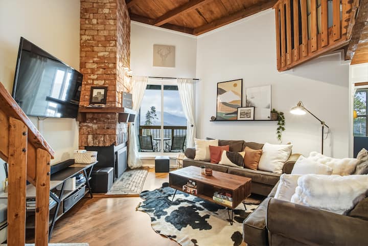 New Listing! - 3br/2ba Mountain Getaway With Loft! - Silverthorne, CO
