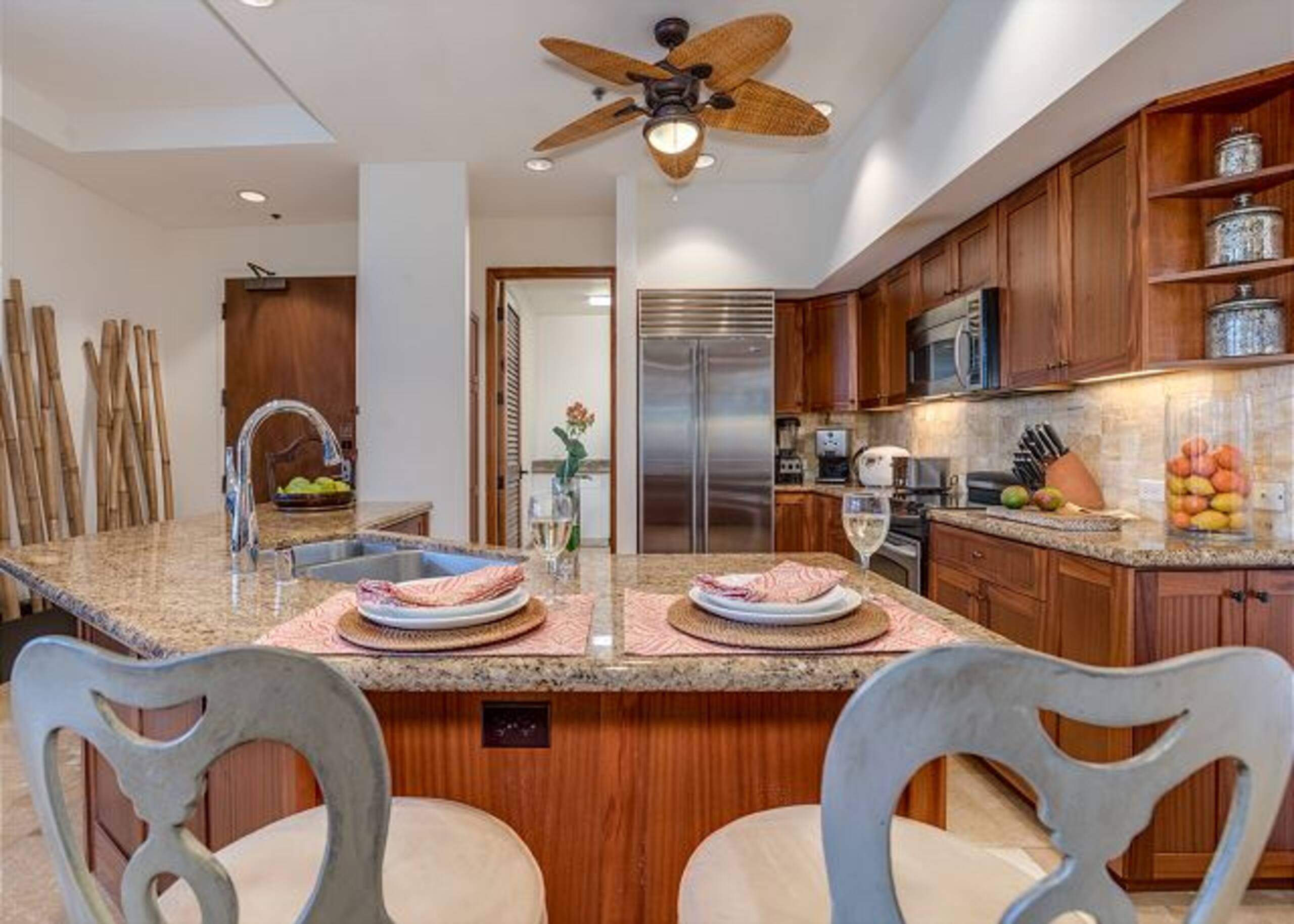 Hotel in Honolulu · ★5.0 · 2 bedrooms · 5 beds · 2.5 private baths - Image 5