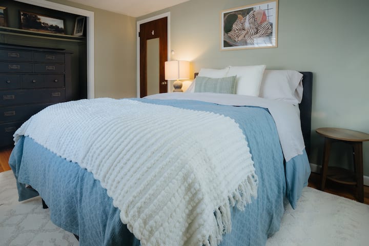 საძინებელი 1