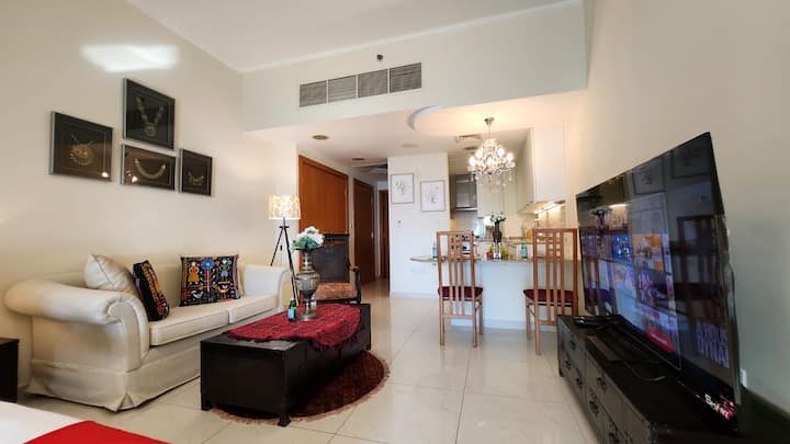Authentic Arabian@pearl/ Free&private Beach Access - Doha