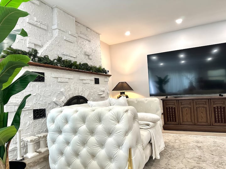 Hidden Gem In South Oakville - Oakville
