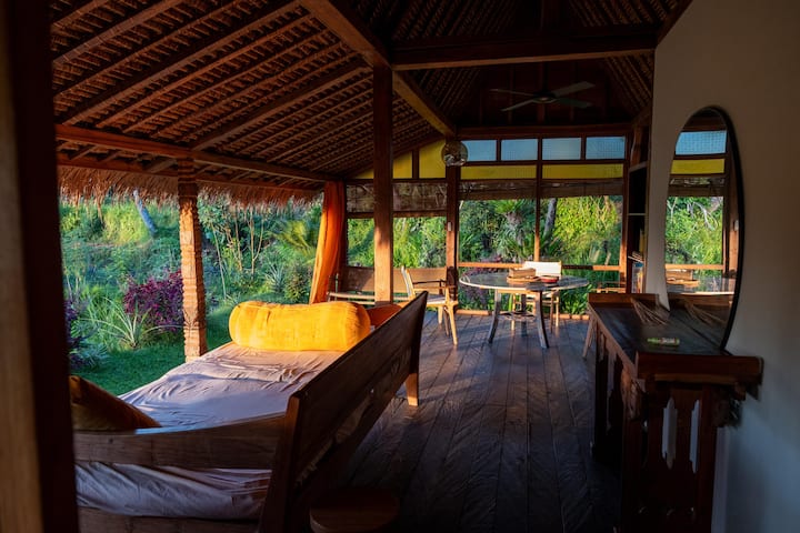 Belle Cabine En Bois Avec Un Panorama De Fou! - Besakih
