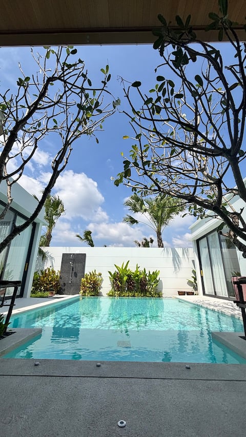Phuket lili Pool Villa Patong Beach Boat Lagoon