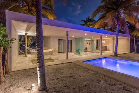Casa Chukum | Wake up to ocean and pool views