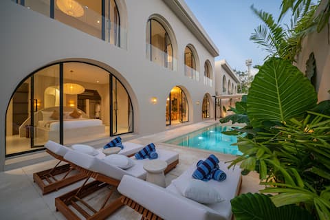 Luxury 3BR Tropical Villa in Uluwatu • Near Beach